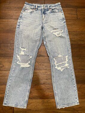American Eagle Outfitters Light Wash Distressed Straight Leg Jeans